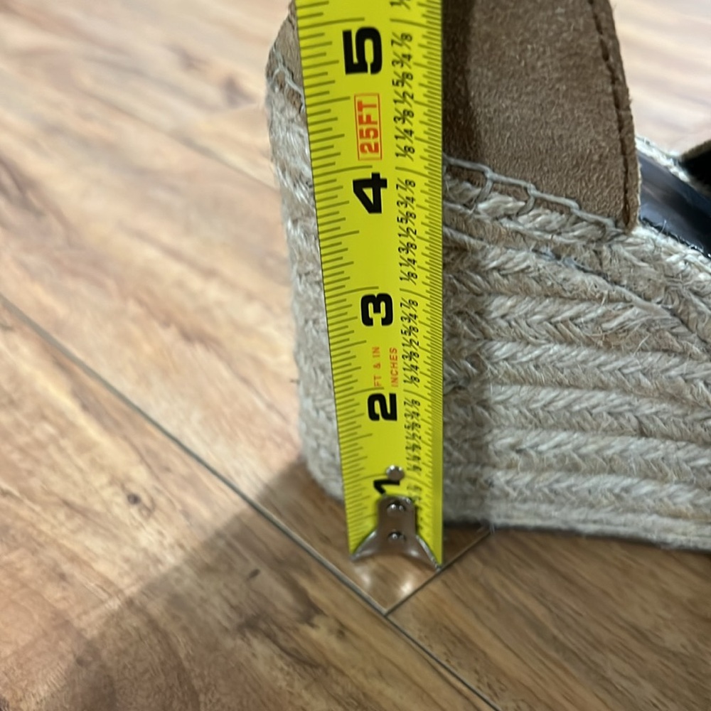 Dolce Vita Suede Platform Wedge Sandals - Picture 7 of 11